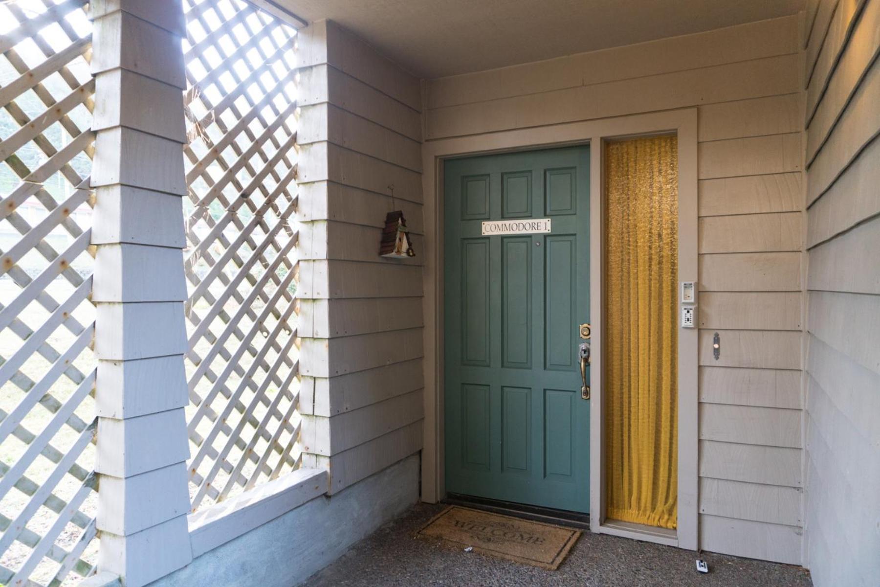 Commodore 1 Depoe Bay Exterior foto
